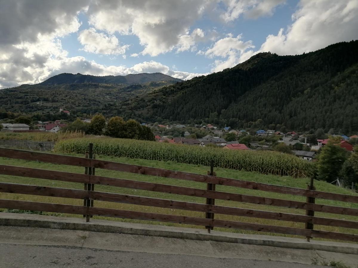 Pensiunea Izabel Lacu Rosu Exterior foto