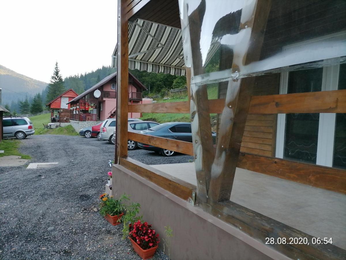 Pensiunea Izabel Lacu Rosu Exterior foto